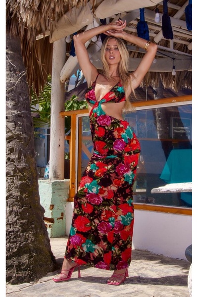 NO BRAND Rochie florală multicoloră cu umerii goi Prettylittlething 42
