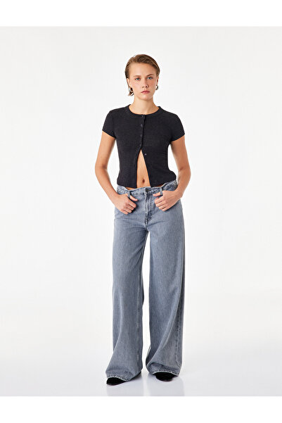 Koton Slim Fit Düğmeli Bisiklet Yaka Kısa Kollu Hırka