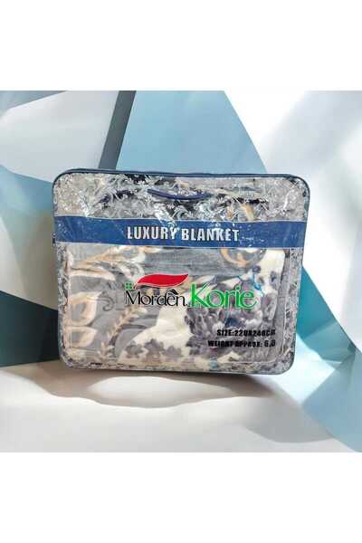 BIET ALMAFROSHAT Heavy Double-Layered Quilted Blanket with Engraved Patterns.
