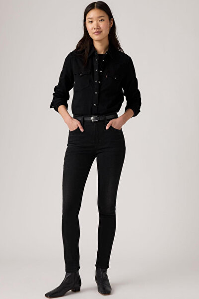 Levi's 721 جينز نسائي أسود عالي الخصر ضيق ومرن من ماركة ميدنايت بلاك