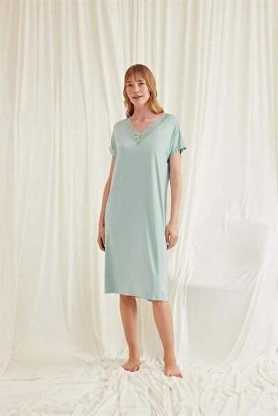 Aria s closet Short-Sleeved Light Green Viscose Nightgown with Lace Collar - ...