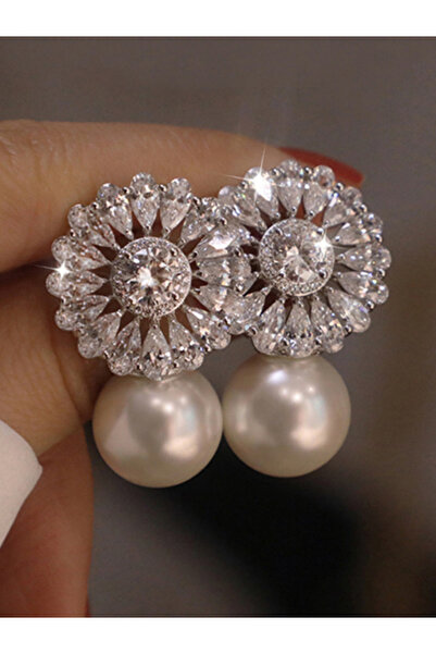 Take Two By Styli Snowflake Pearl Dangle Earrings