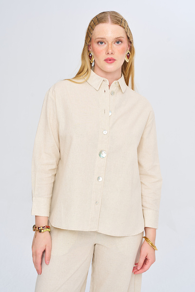 Orfeo Negro Women's Large Button Detailed Relaxed Fit Solid Color Shirt