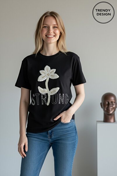Trendy Design Tricou Damă „STRONG” cu Aplicație Florală și Strasuri – Energie...