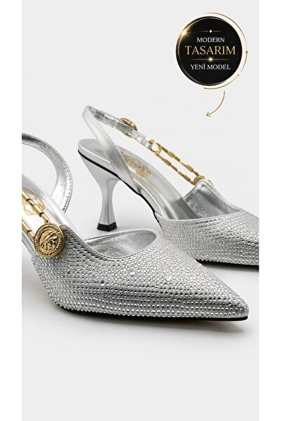Ayakkabı Consept Women's Stiletto Classic Heeled Shoes Gold Chain Detailed Po...