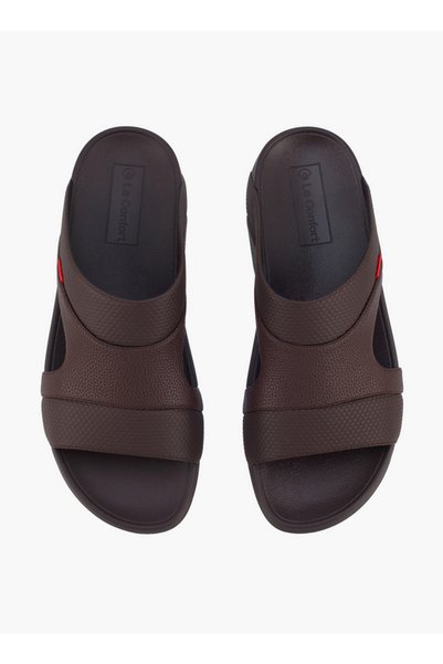 Le Confort صنادل رجالية مزخرفة سهلة الارتداء