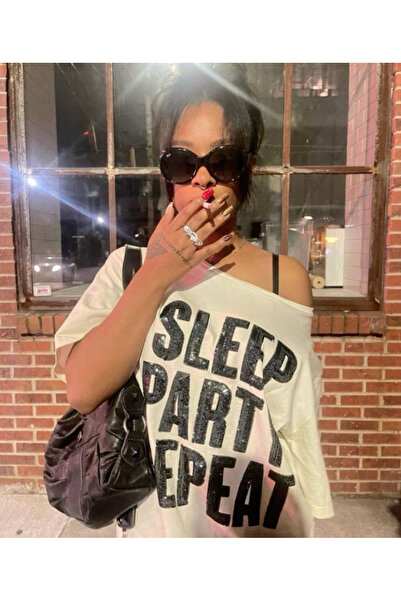 StartMore Grilzz Kayık Yaka And Bisiklet yaka Street Wear Styler Woman T-Shir...