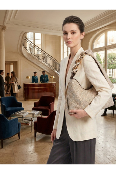 Ose Large Chain-Detailed Straw-Patterned Shoulder Bag