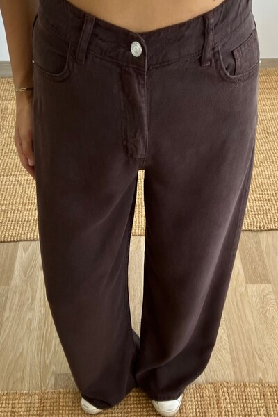 butikhola Brown Soft Textured Jeans with Elastic Waist