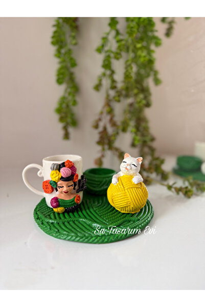 sutasarimevi Knitted and Cat-Themed Coffee Cup Gift Cup