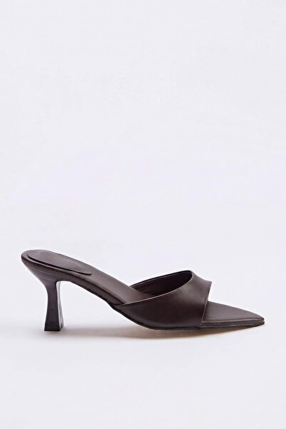 TRENDYOL SHOES Papuci cu toc de 3 cm pentru femei, maro, cu vârf ascuțit, cu ...