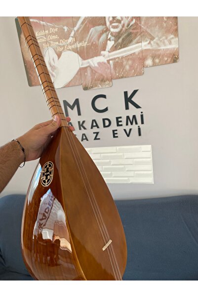 MCK AKADEMİ SAZ EVİ Mck Orta Seviye Kısa Sap Bağlama Hediyeli Jack Girişli