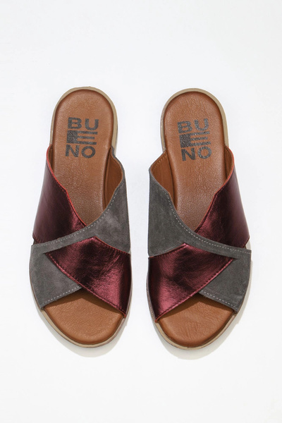 Bueno Shoes Papuci plati pentru femei din piele intoarsa gri burgundy 01wu3000