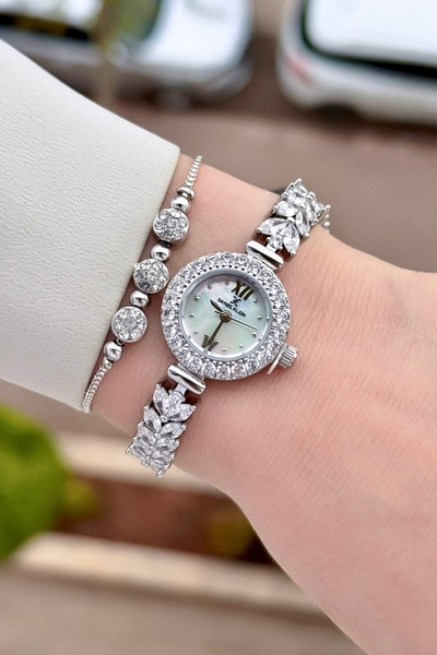 Daniel Klein Metallic Color 22.5 mm Wedding Dress Model Women's Wristwatch
