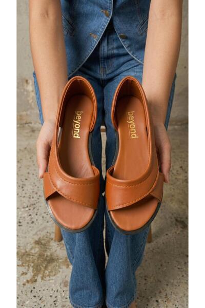 Beyond Women's Tan Open-Front Leather Sandals 1cm Byndpwr03
