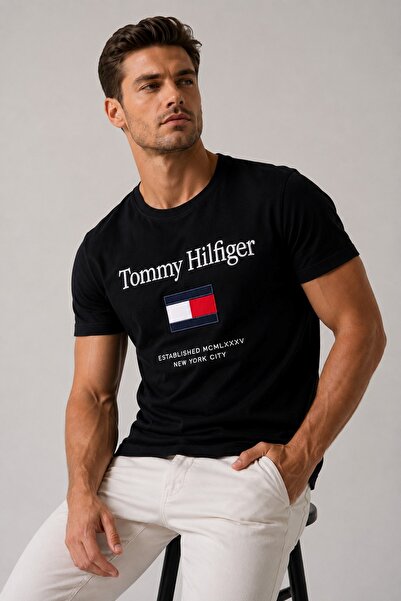 Tommy Hilfiger تيشيرت رجالي قطني مطرز بتصميم منتظم