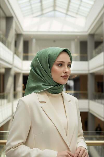 Vissona % 57 İPEK % 43 VİSKON Twill İpek Minik V Desenli Zümrüt Yeşili Renkli...