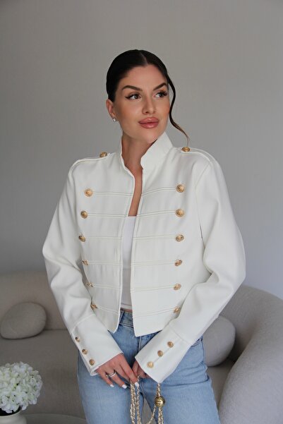 Julidress Jachetă albă Napoleon cu design premium și detalii cu nasturi aurii