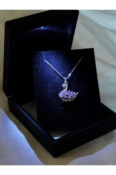 bijoux uniques özel ışıklı kutuda pembe taşlı kuğu gümüş kaplama çelik kolye