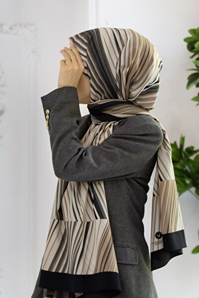 Vissona KREP ÇİZGİLİ DESENLİ SİYAH RENKLİ 75X195 KIRIŞMAZ ŞAL