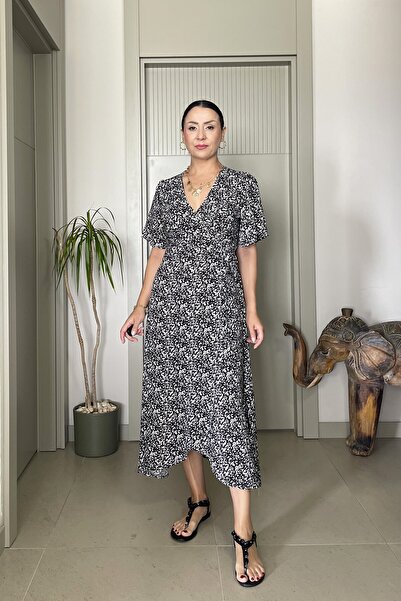 Butik Çapraz Bağlamalı Tiril Yumuşak Dokulu V Yaka Desenli Midi Boy Elbise