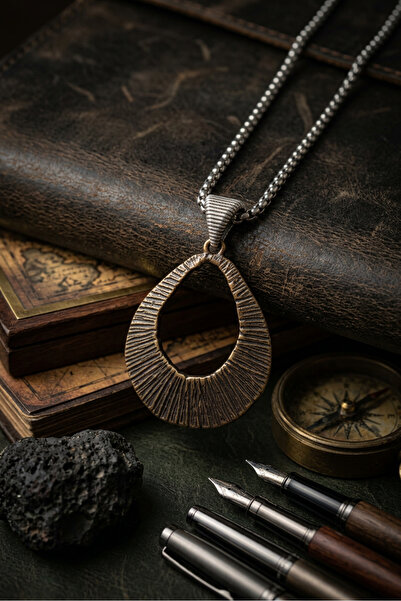 Begondio Drop Handcrafted Stainless Steel Chain Men's Necklace