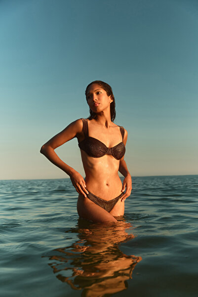 Açelya Okcu Premium Askı Detaylı THEMIS Fit Kadın Bikini Üstü