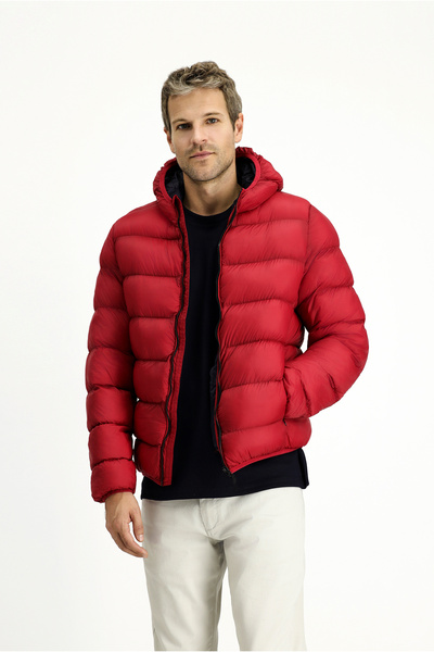 Kiğılı Sports Puffer Jacket with Hooded Bag