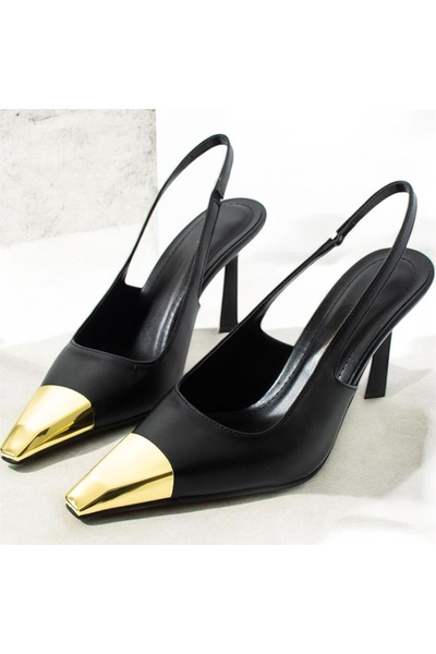 runa shoes Κλασικά παπούτσια με τακούνι και μεταλλική λεπτομέρεια στη μύτη