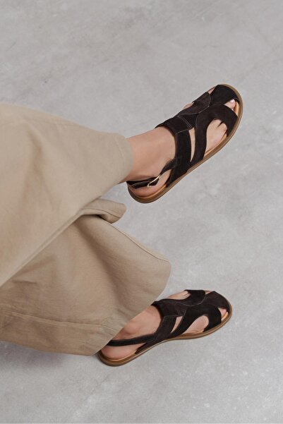 NİŞANTAŞI SHOES Γυναικεία παπούτσια σανδάλια Vendy Bitter Brown Suede με επίπ...
