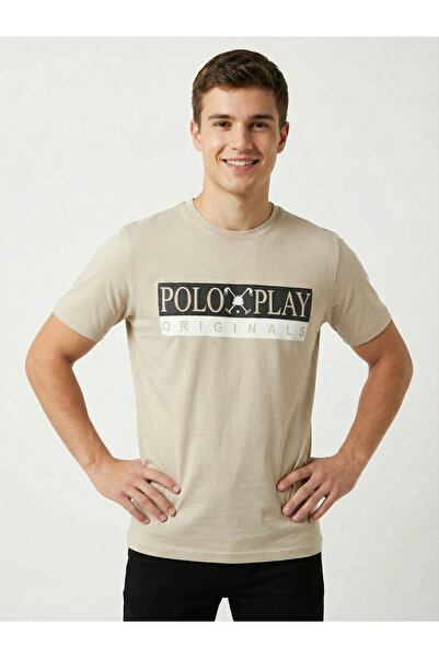 Polo Play By Styli تي شيرت رجالي برقبة دائرية وشعار جرافيك