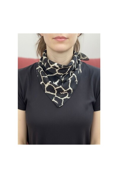 JZ MODA وشاح شيفون منقوش باللون الأسود على شكل زرافة - 50×50 سم إكسسوار أنيق ...