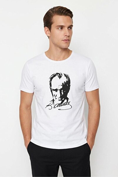 LUCEVERA Unisex Μπλουζάκι με στάμπα Ατατούρκ σε λευκό χρώμα, άνετη εφαρμογή