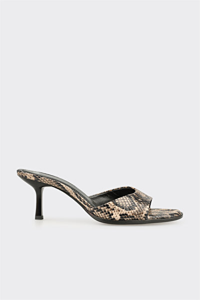 Elle Shoes Bej Hayvan Desenli Deri Kadın Terlik