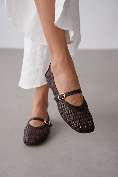 selin shoes Valora Ayarlanabilir Gold Toka Detaylı Kadın Babet- KAHVERENGİ