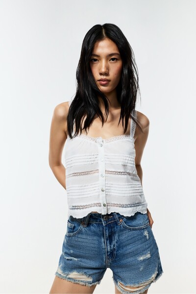 LEFTIES Dantelli top