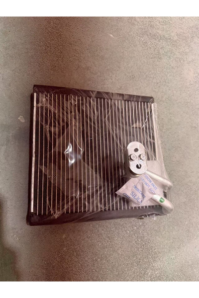 Hyundai Refrigerator Air Conditioner Nitra 2011-2014-- 971393X000 Korea