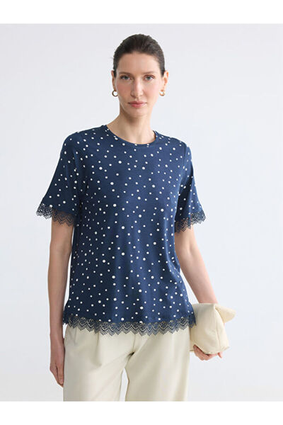 LC Waikiki Rmz Gi̇yi̇m Farkiyla Polka Dot Lace Detailed Women's T-Shirt