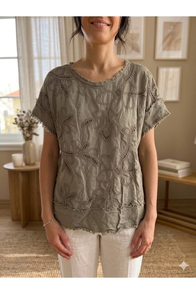 AYASOFYA OTANTIK بلوزة نسائية إيطالية بأكمام قصيرة وتفاصيل من الفرو المنقوش ع...