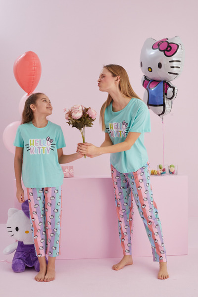 Hello Kitty Γυναικεία Πιτζάμα "Hello Kitty" SUMMER