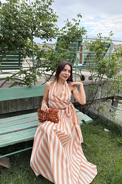 Gizem Ecemiş Leonardo Turuncu Maxi Etek Crop Takım