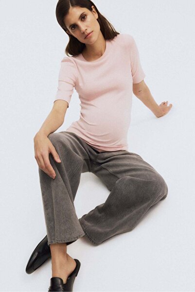 H&M MAMA Fitted T-shirt