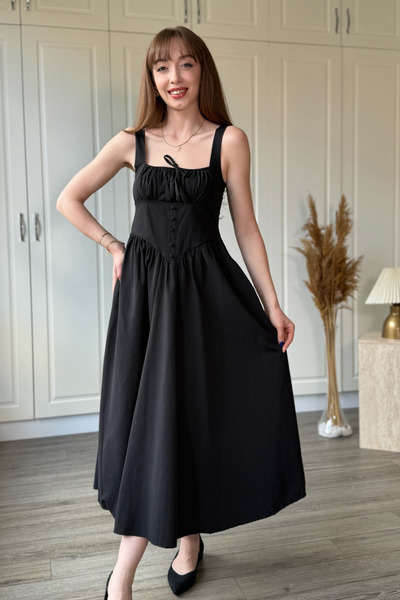 Dilay Gökoğlu Butik Strappy Flared Midi Dress