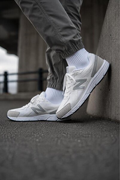 New Balance حذاء رياضي أبيض من لايف ستايل 4808M1 يناسب إيقاعك اليومي