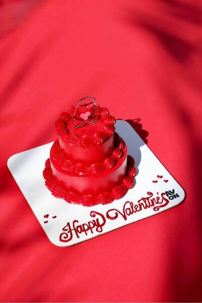OEMS Double layer cake in love ?