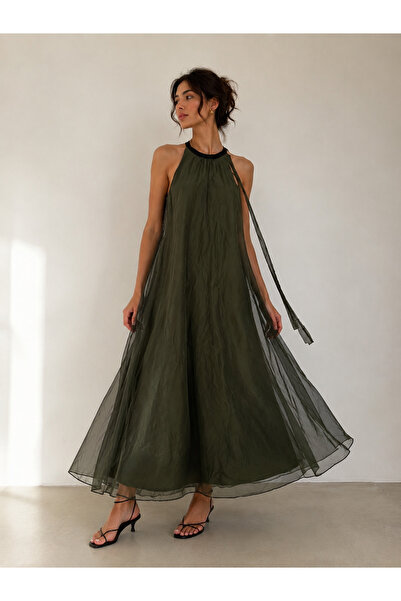 Eslem Bulut Boutique Haki Tül Detaylı Halter Yaka Maxi Elbise