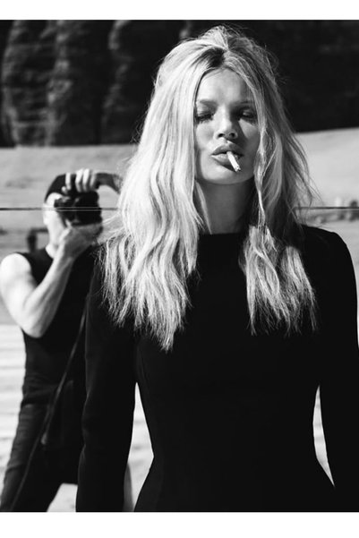 Taranist Poster - Kate Moss - Feminine Energy Manifest Kalın Kuşe Kağıt