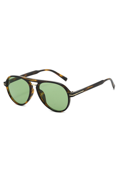 Tessero Unisex Aviator Sunglasses With Gradient Lenses and Gold Details, UV40...