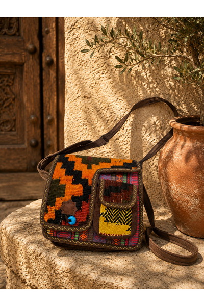 Otantik Kilim Desenli El Dokuması Omuz Çantası