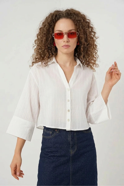 buğrahayalin Women's Short Oversize Striped Viscose White Shirt